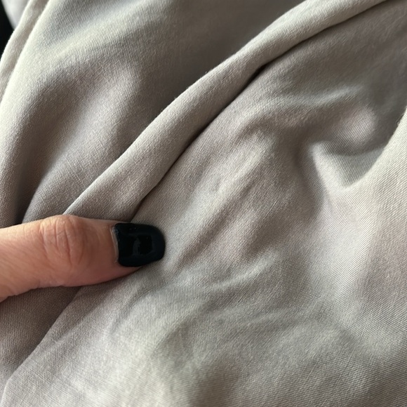 “BeachLunchLounge: Button Down Shirt size small” - Picture 6 of 8